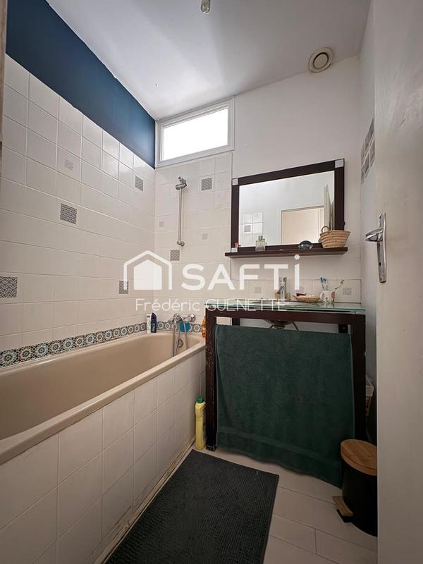 Maison - 96 m² - 6 pièces