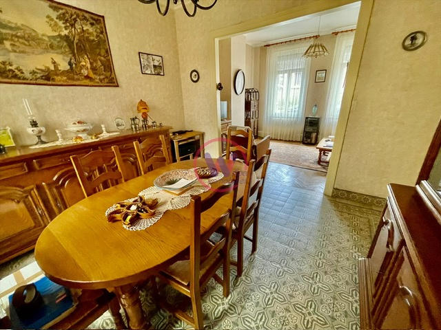 Maison - 139 m² - 6 pièces