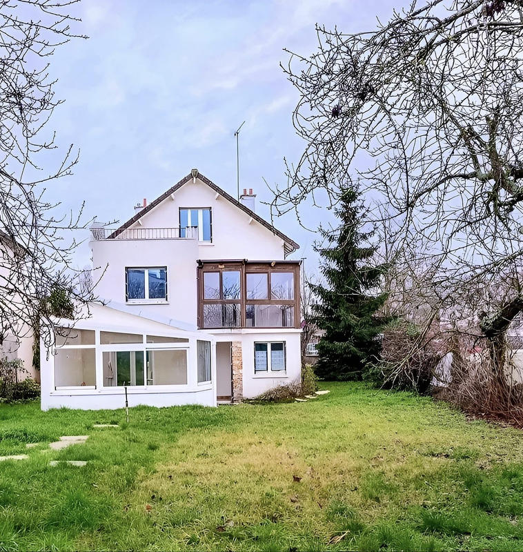 Maison - 155 m² - 6 pièces