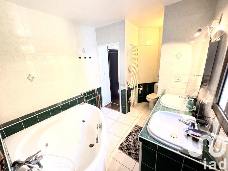 Maison de maîtres - 220 m² - 5 pièces