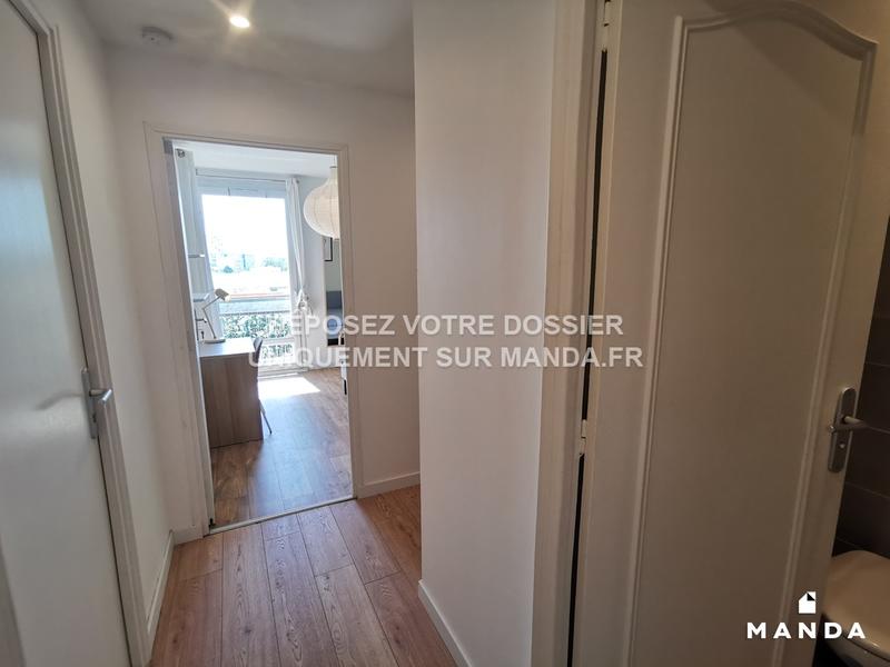 Chambre - 10 m² - 5 pièces