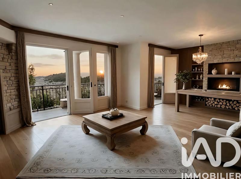 Appartement - 82 m² - 5 pièces