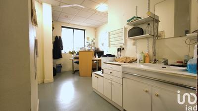 Local commercial - 175 m² - 1 pièce