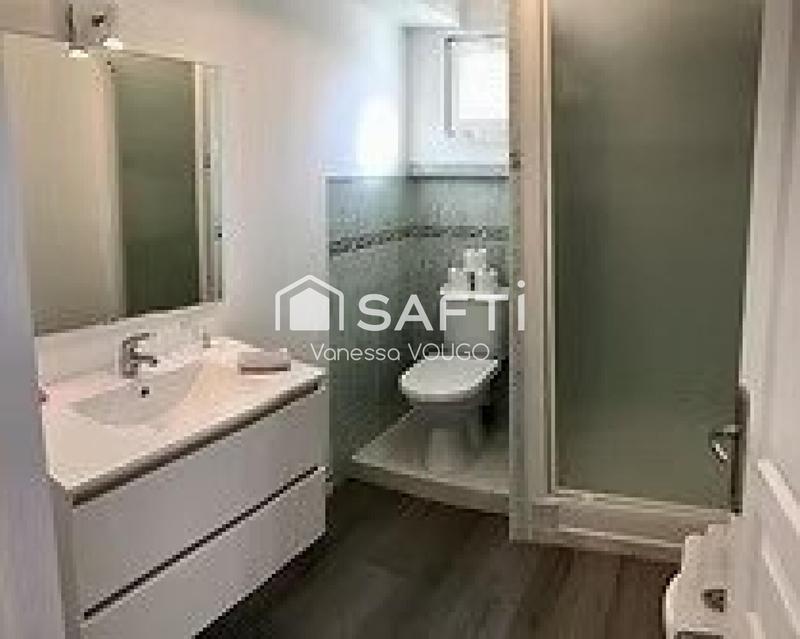 Local commercial - 700 m² - 25 pièces