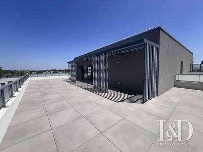 Appartement - 132 m² - 4 pièces