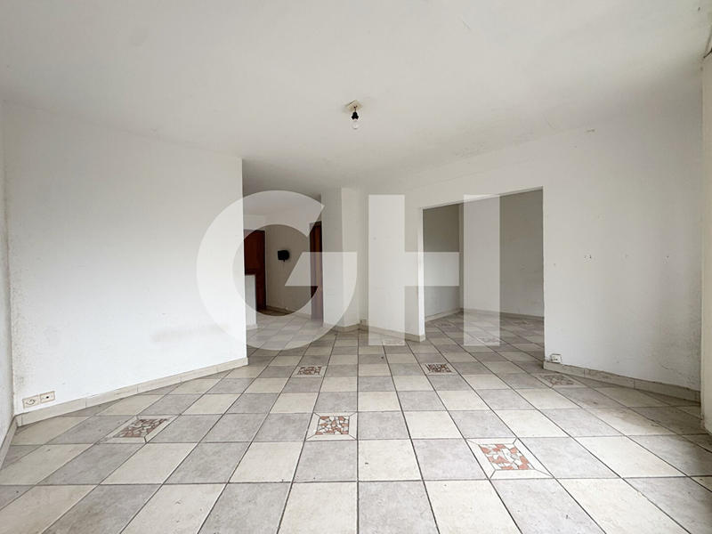 Appartement - 81 m² - 3 pièces