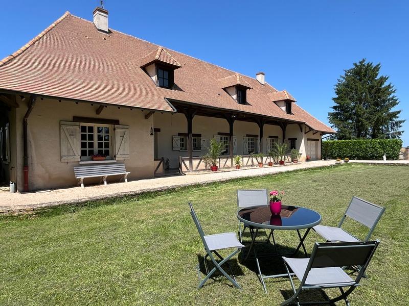 Maison - 178 m² - 7 pièces