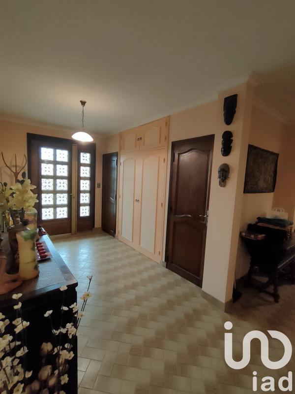 Maison - 204 m² - 7 pièces