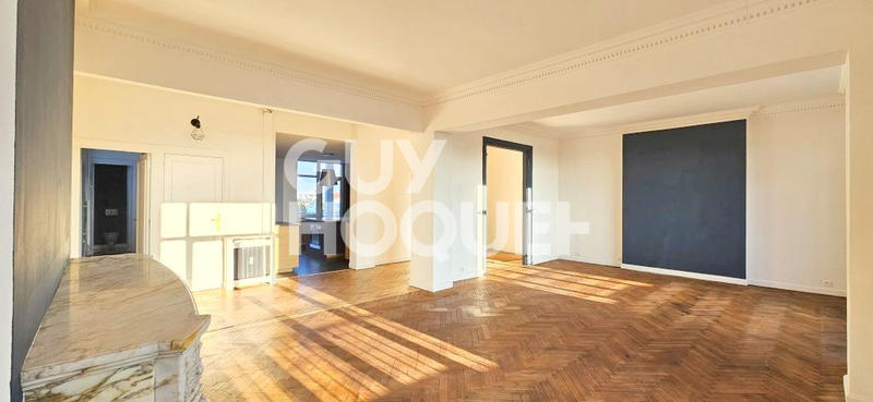 Appartement - 182 m² - 6 pièces