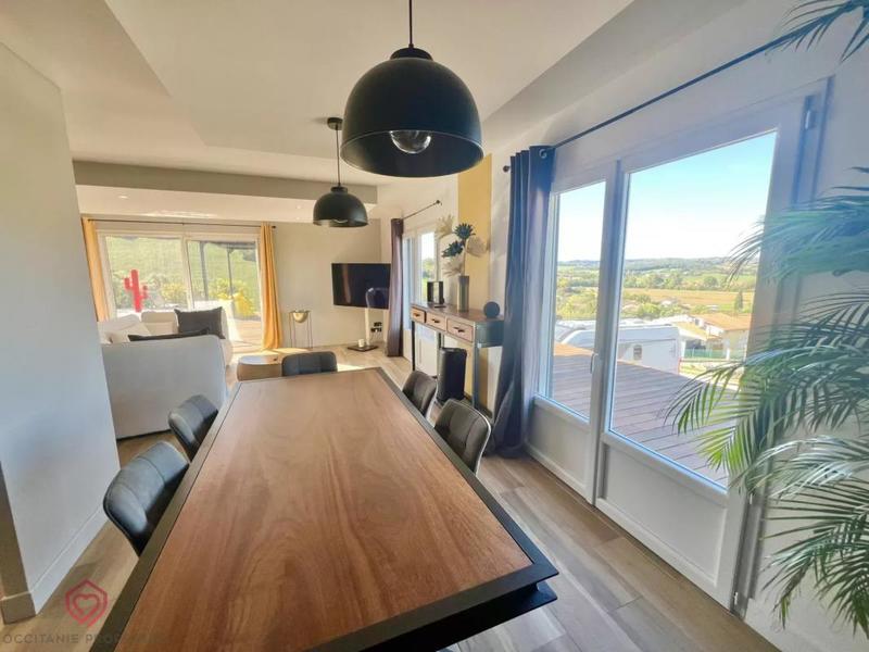 Villa - 99 m² - 4 pièces