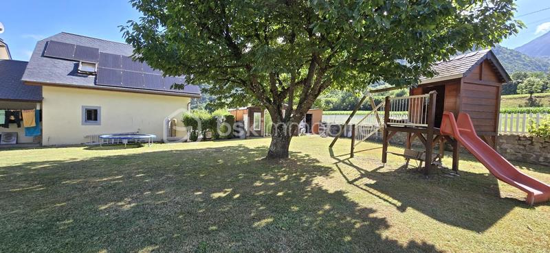 Pavillon - 226 m² - 9 pièces