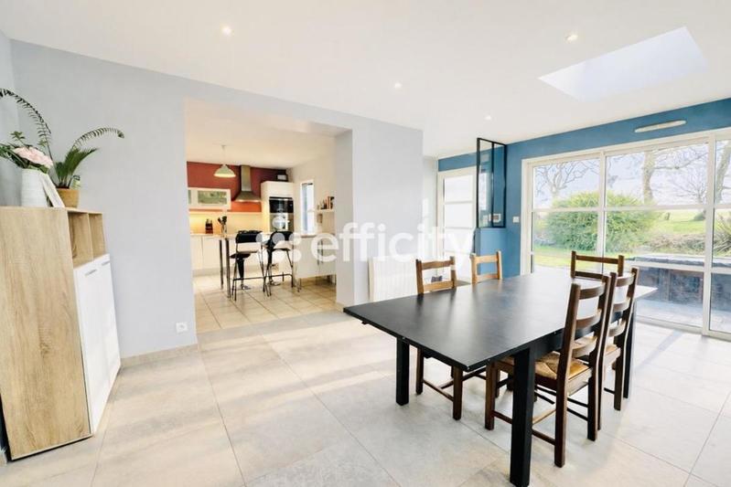 Pavillon - 125 m² - 7 pièces