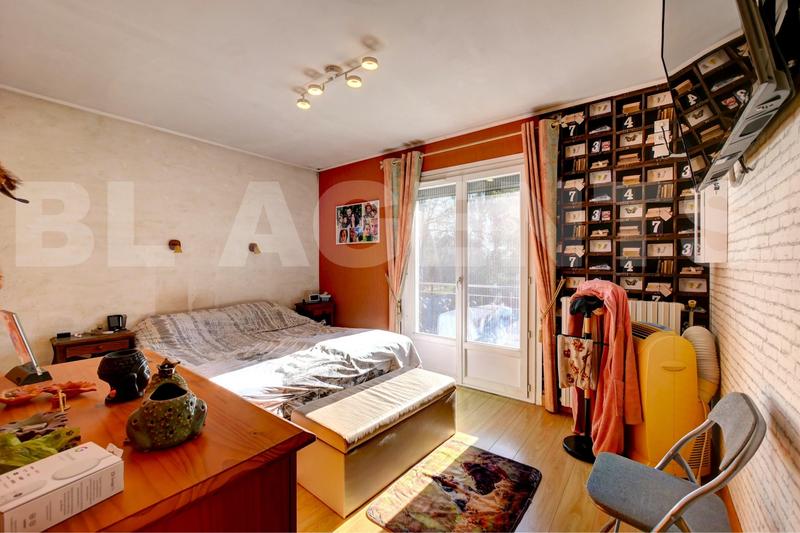 Maison traditionnelle - 191 m² - 9 pièces