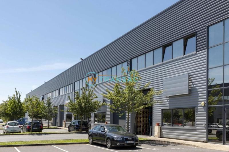 Local d'activité / Entrepôt - 521 m²