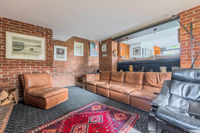 Maison - 200 m² - 9 pièces