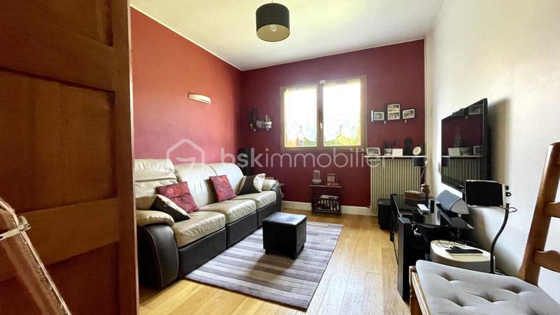 Maison - 96 m² - 5 pièces