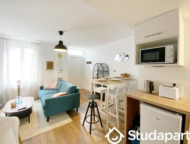 Chambre - 10 m² - 1 pièce