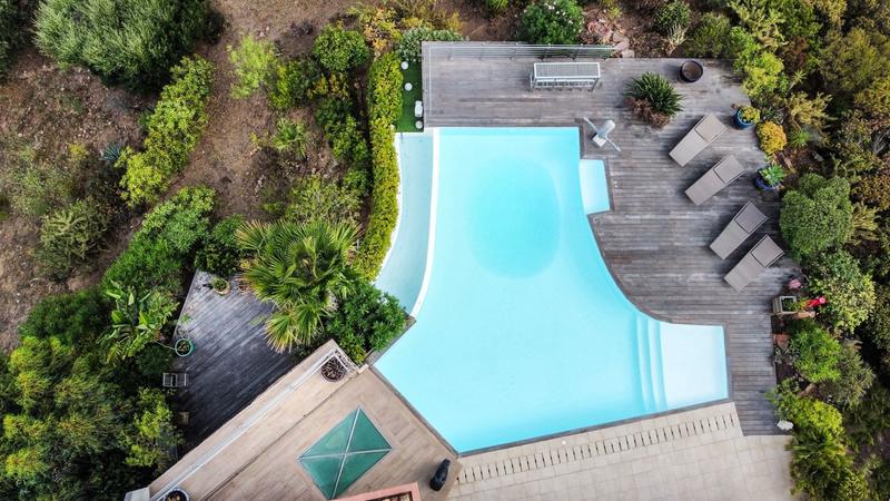 Appartement sur toit - 306 m² - 8 pièces