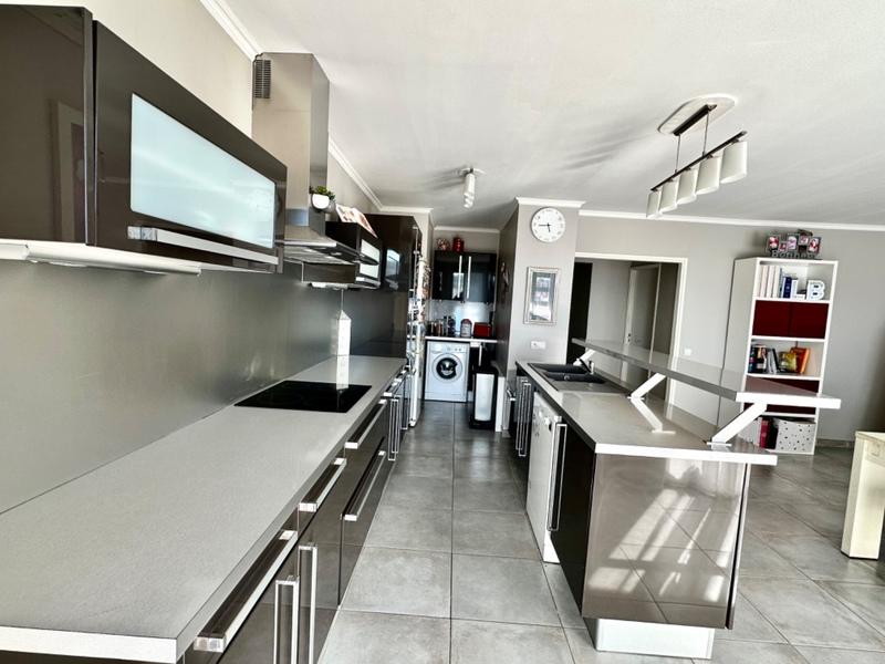 Appartement - 105 m² - 4 pièces