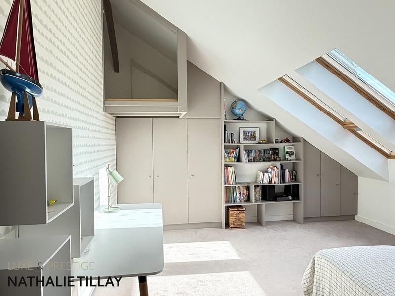 Maison bourgeoise - 220 m² - 9 pièces