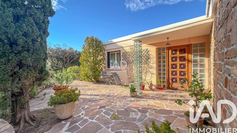 Maison - 202 m² - 8 pièces