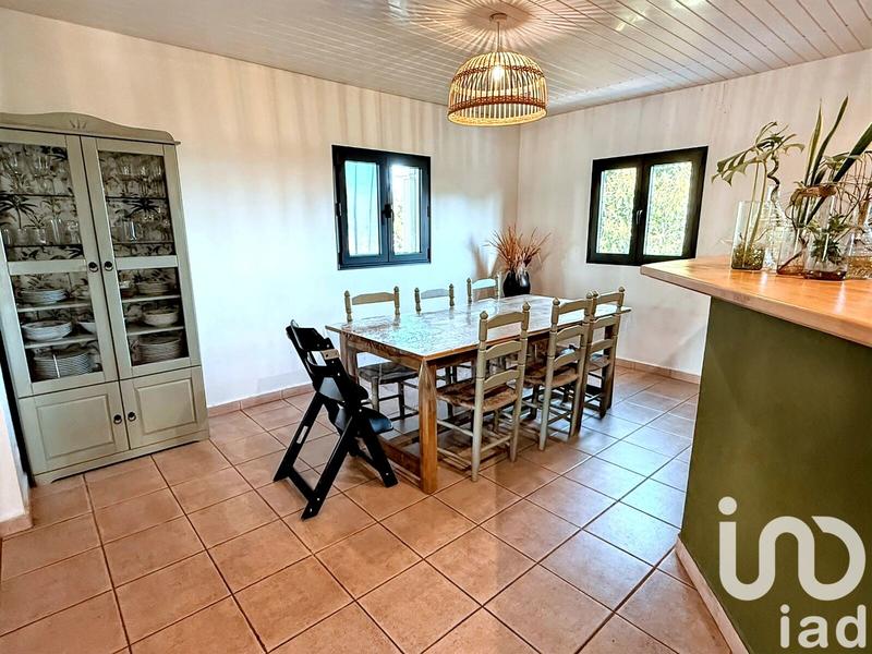 Maison - 220 m² - 8 pièces