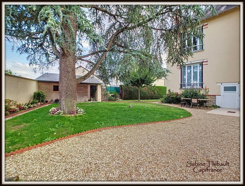 Maison - 196 m² - 7 pièces