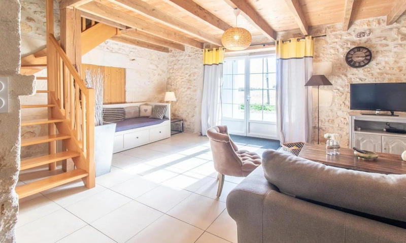 Maison - 594 m² - 15 pièces