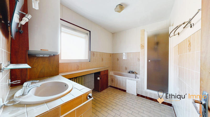 Maison - 131 m² - 7 pièces