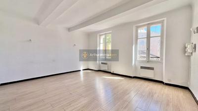 Immeuble - 7 pièces