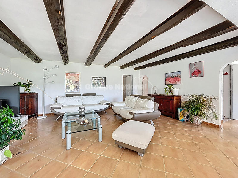 Maison - 253 m² - 12 pièces