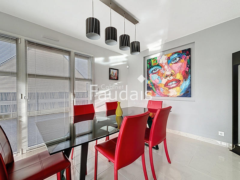 Maison - 168 m² - 5 pièces