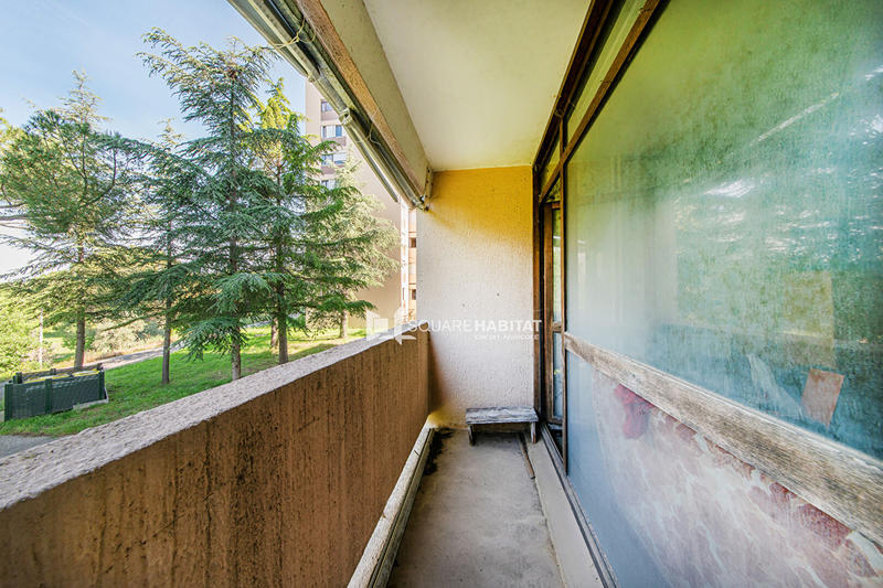 Appartement - 102 m² - 6 pièces