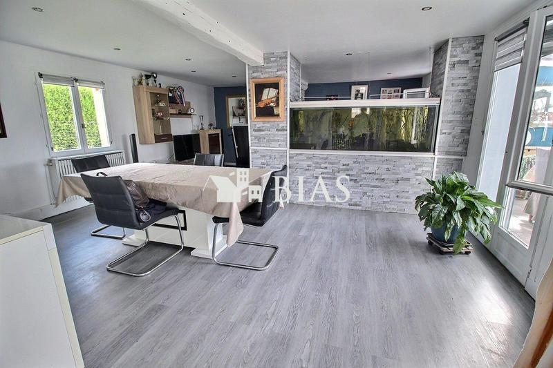 Maison - 138 m² - 5 pièces