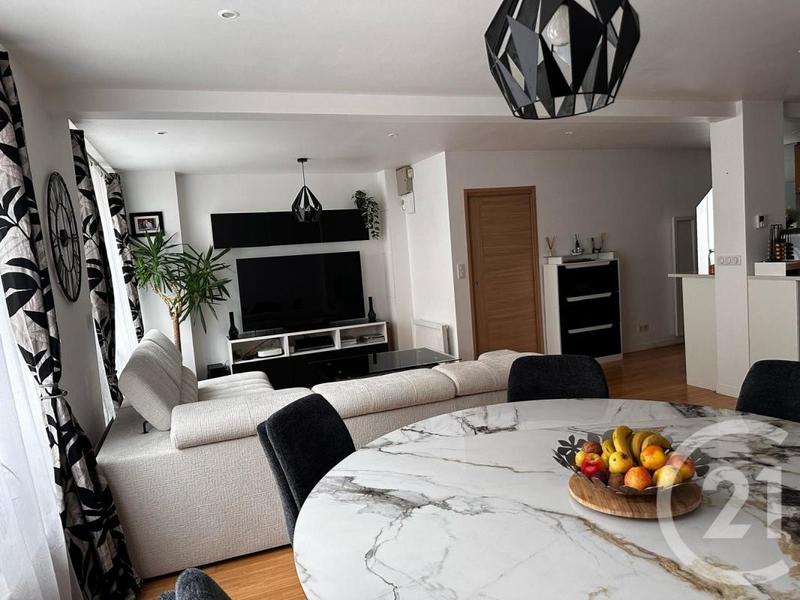 Appartement - 106 m² - 5 pièces