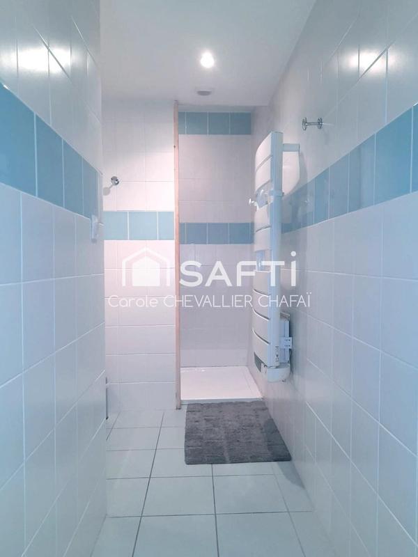 Local commercial - 938 m² - 9 pièces