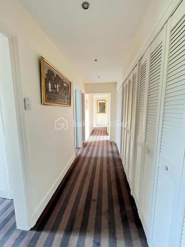 Maison d'architecte - 280 m² - 8 pièces