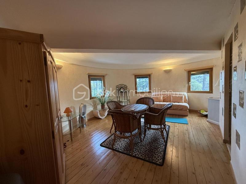 Maison traditionnelle - 110 m² - 4 pièces