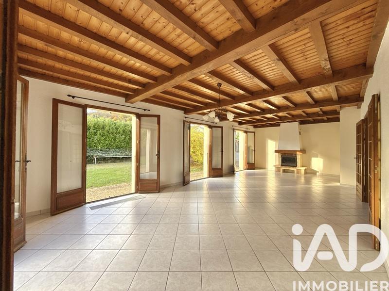 Maison - 210 m² - 7 pièces