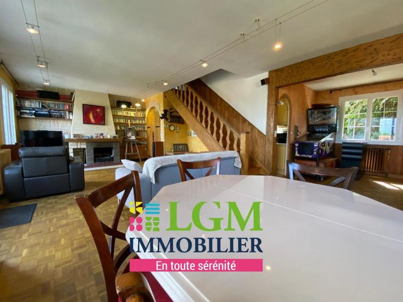 Maison - 182 m² - 6 pièces