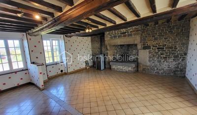 Maison en pierre - 235 m² - 10 pièces