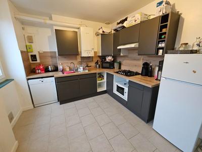 Appartement - 77 m² - 3 pièces