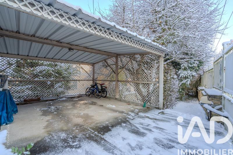 Maison - 200 m² - 8 pièces