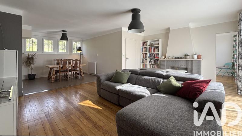 Maison - 121 m² - 5 pièces