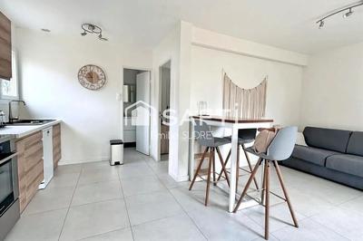 Maison - 90 m² - 6 pièces