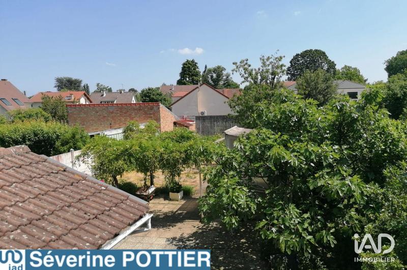 Maison - 95 m² - 5 pièces