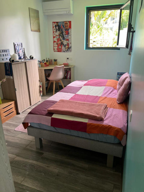 Villa - 90 m² - 5 pièces