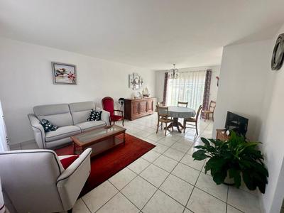 Maison - 86 m² - 4 pièces