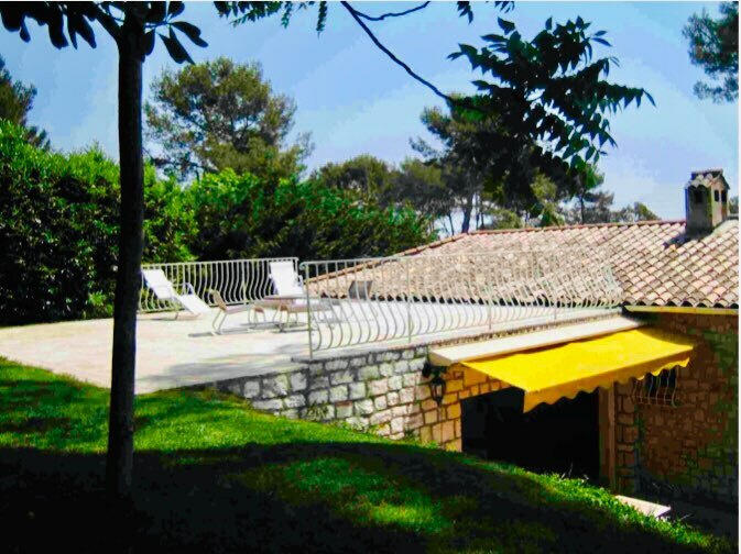 Villa - 275 m² - 7 pièces