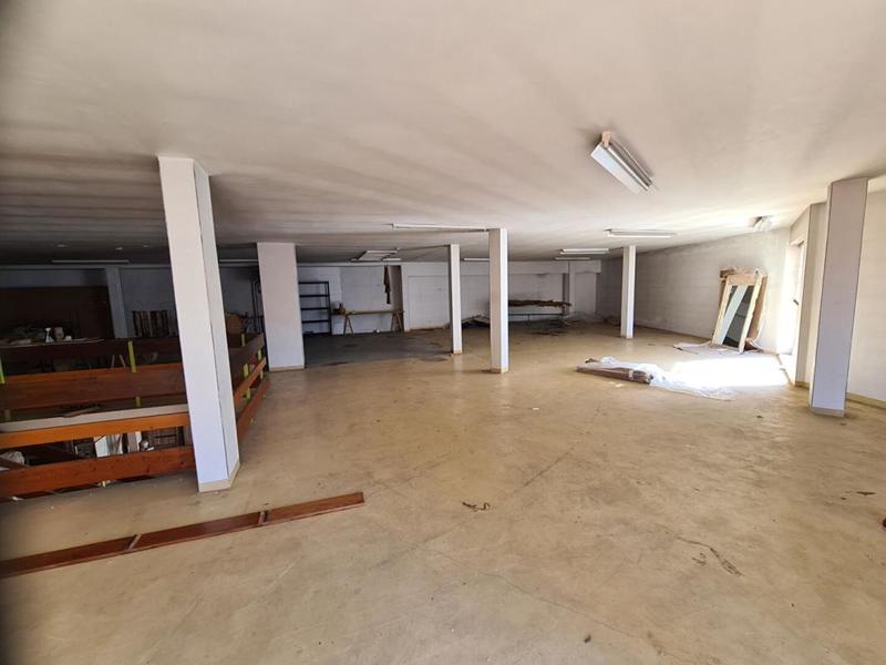 Immeuble - 1 200 m² - 1 pièce